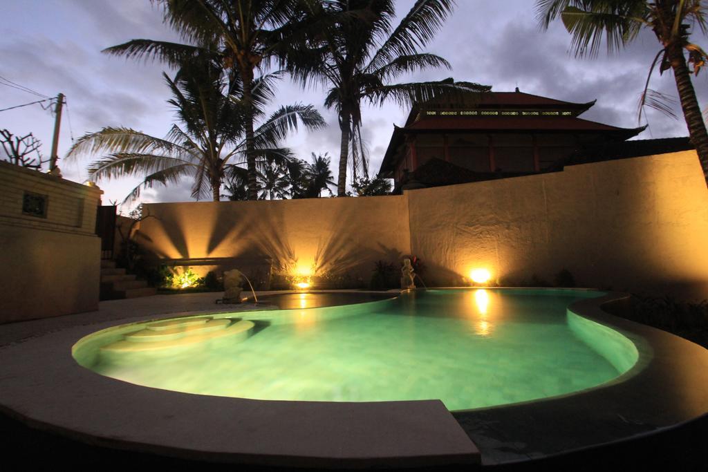 Mahanadewi Villa Ubud  Exterior photo